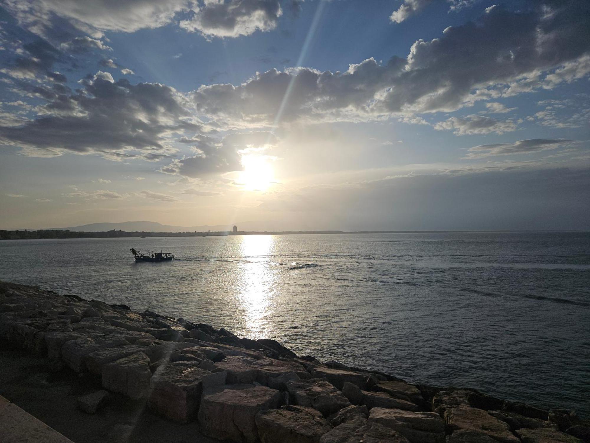 Terrazza A Nettuno E Chiesa Giubilare Santa Maria Goretti المظهر الخارجي الصورة